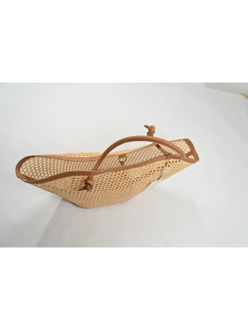Folklore The Cella Bag in Camel